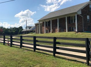 865 Weavers Run, West Point, KY 40177