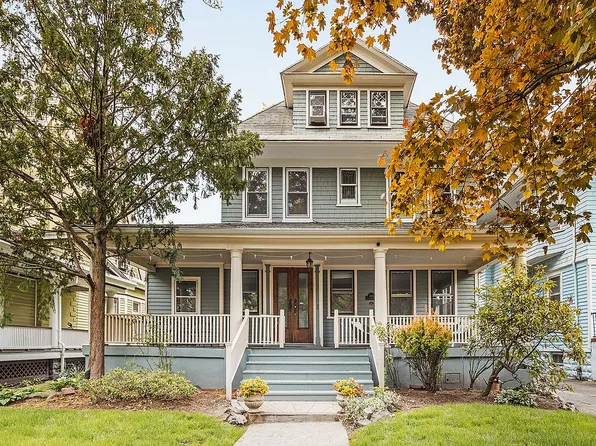 1654 Glenwood Rd, Brooklyn, NY 11230