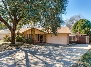 2500 Warwick Dr, Arlington, TX 76015
