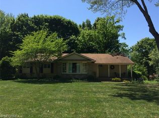 2982 McCormick Rd, Stow, OH 44224