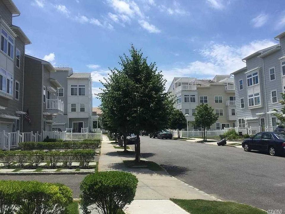 2nd image of 171 White Sands Way #B