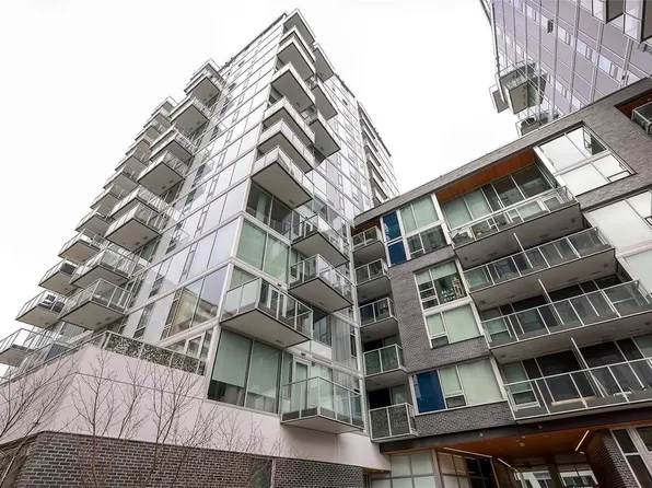 989 Johnson St #804, Victoria, BC V8V 0E3