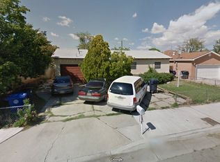 1705 Prospect Ave NW, Albuquerque, NM 87104