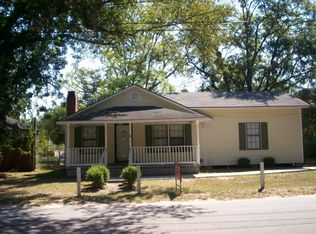79 Jones St, Baxley, GA 31513