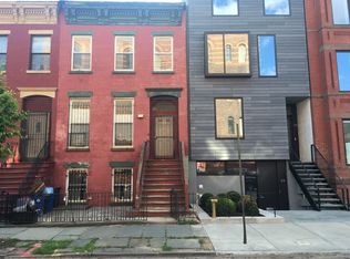 10 Downing St, Brooklyn, NY 11238