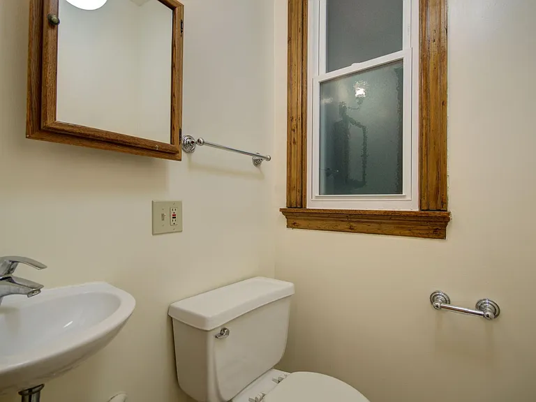 845 W Sheridan Rd #3 — Photo 13