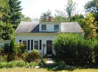 85 Dresser Hill Rd, Charlton, MA 01507