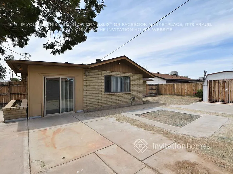 12801 N 112th Ave — Photo 13