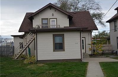 2nd image of 212 N Harrison St