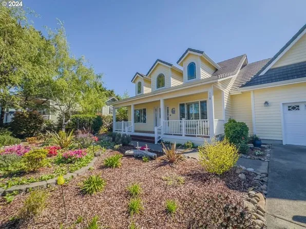 118 Shoreline Dr, Florence, OR 97439