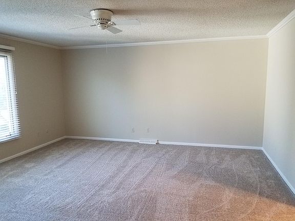 4th image of 4505 S Yosemite St Unit 422