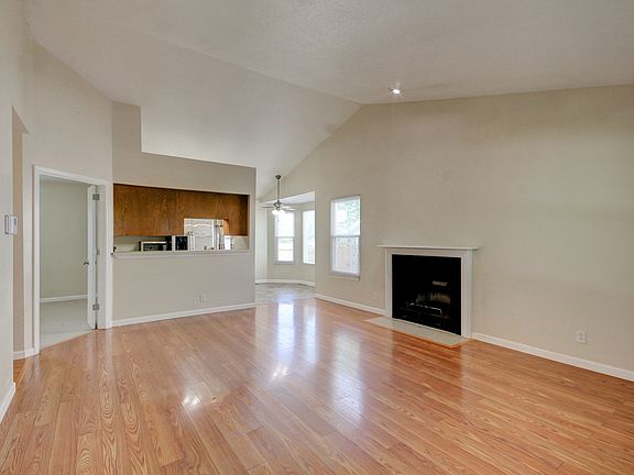 5th image of 1948 Timberline Way