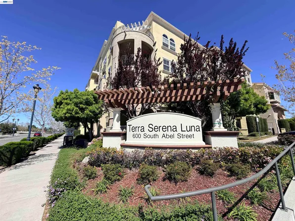 600 S Abel St Unit 214, Milpitas, CA 95035