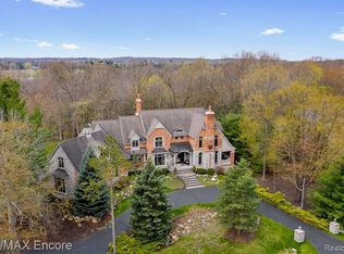7569 Stonevalley Blf, Clarkston, MI