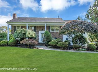 460 Iron Bridge Rd, Freehold, NJ 07728