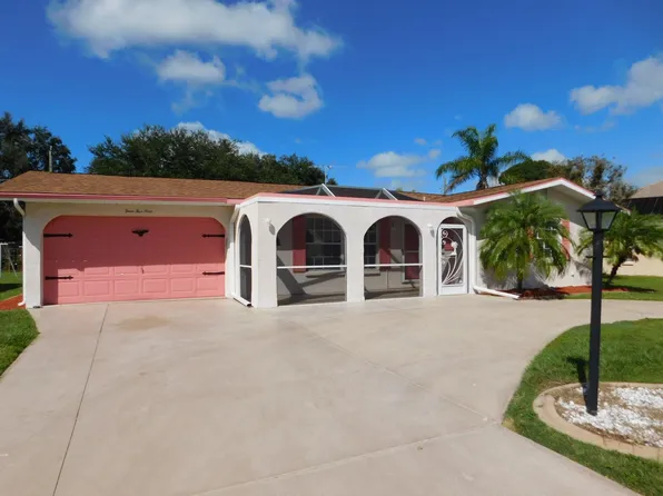 459 Sunnyside Dr, Venice, FL 34293