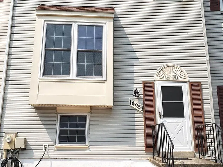 14937 London Ln — Photo 2