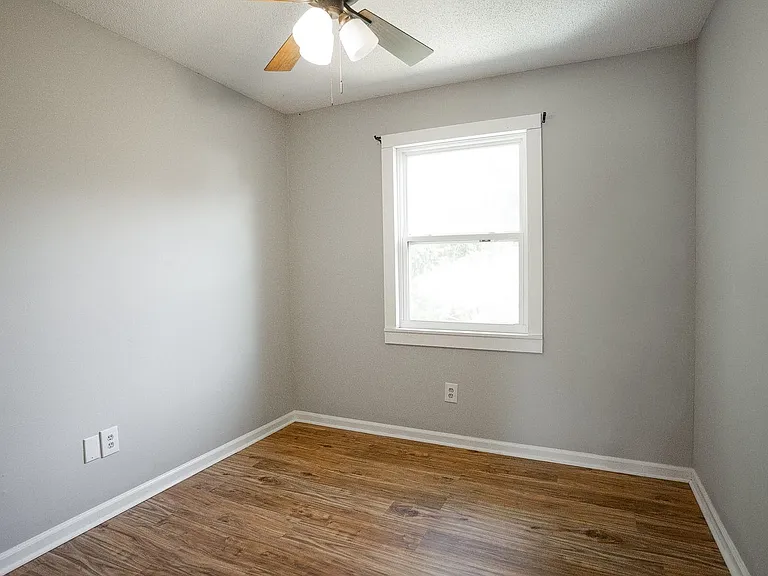 2398 Winston Way — Photo 11