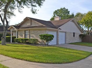 413 Roanoke Dr, Victoria, TX 77904