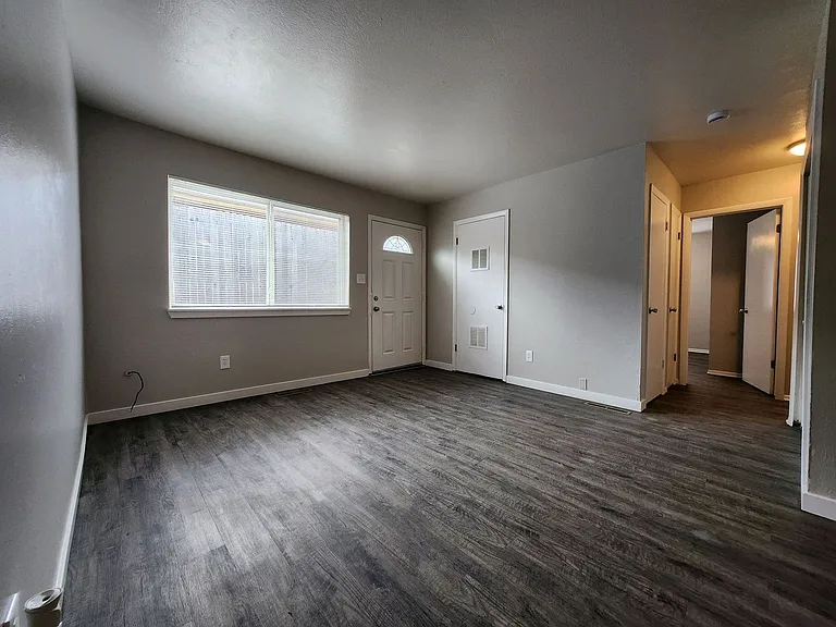 4303 Ericson Dr #4 — Photo 6