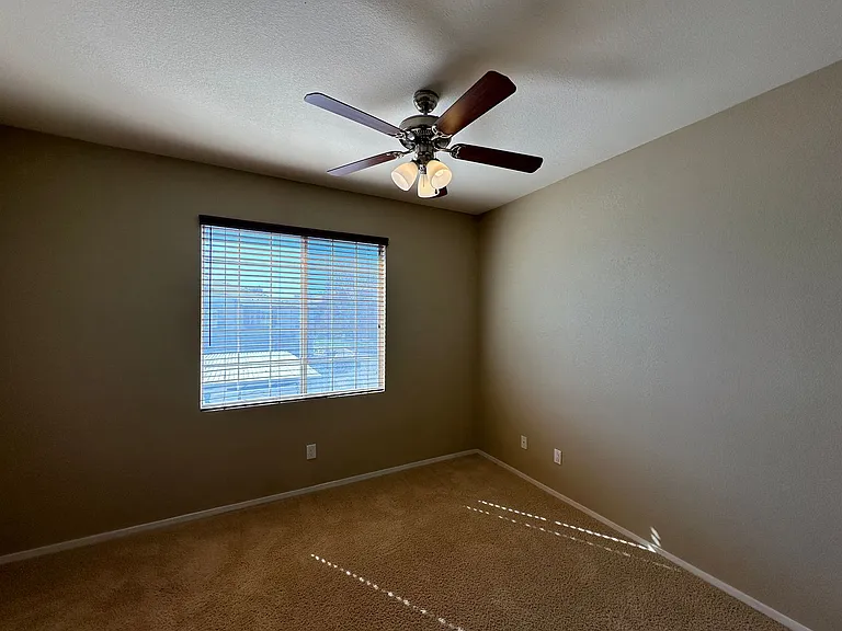 1621 Queen Victoria St #201 — Photo 17