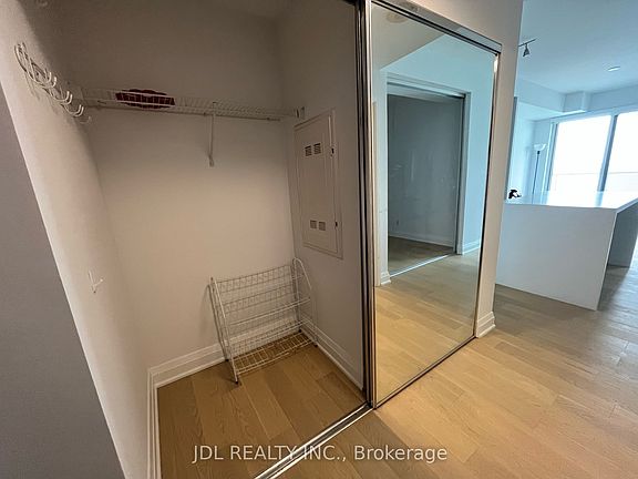 3rd image of 1080 Bay St #3409