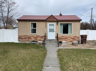 666 E 810 N, Basalt, ID 83218