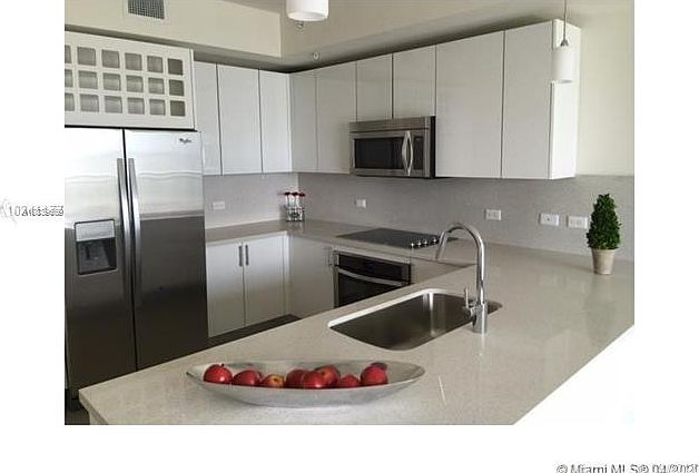 1st image of 999 SW 1st Ave APT 3002