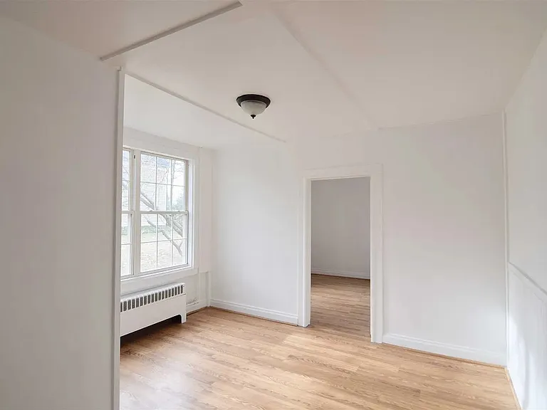 33 Mill St #1 — Photo 2