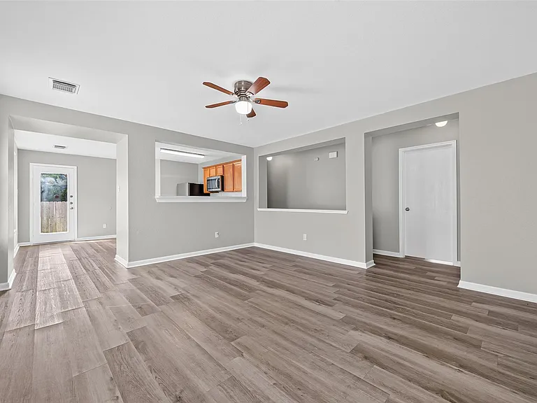 22851 Twisting Pine Dr — Photo 7