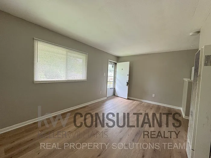 1 bed, 1.0 bath, 442 sqft, $695 — Photo 4