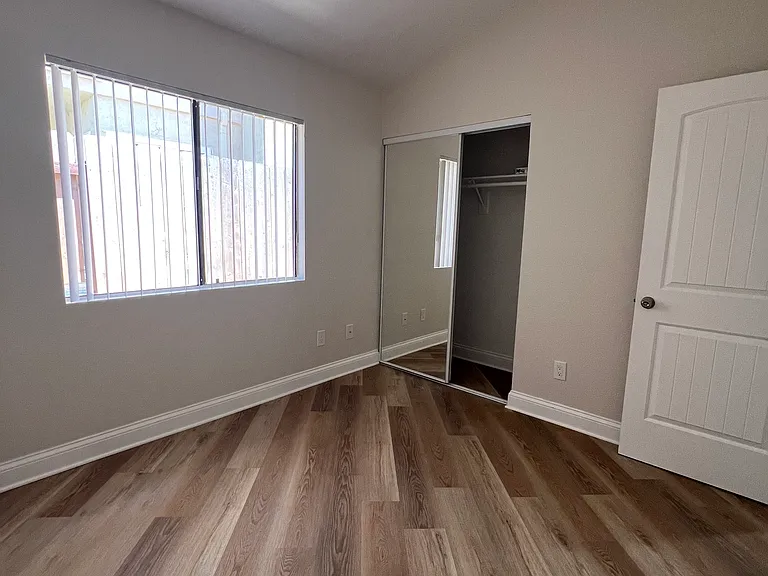 737 Ashbrook Dr — Photo 8