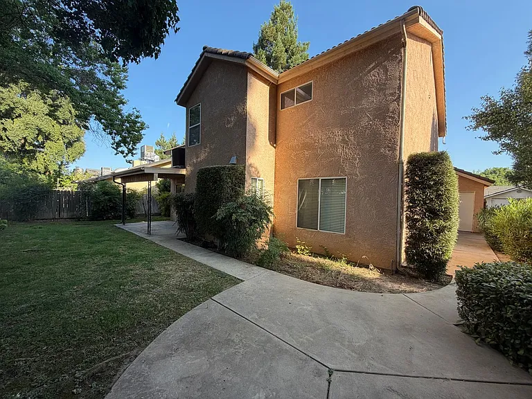 1893 E Deyoung Dr — Photo 21
