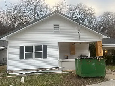 1509 Fulton Ave — exterior photo