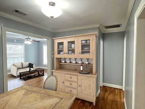 2nd image of 2419 Woodhead St APT 4