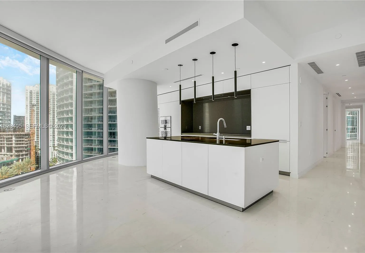 3 bed, 2329 sqft, $16,500 — Photo 4