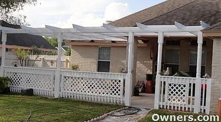 1st image of 827 Quail Hollow Dr