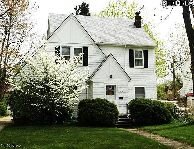 1st image of 1925 Wyandotte Dr