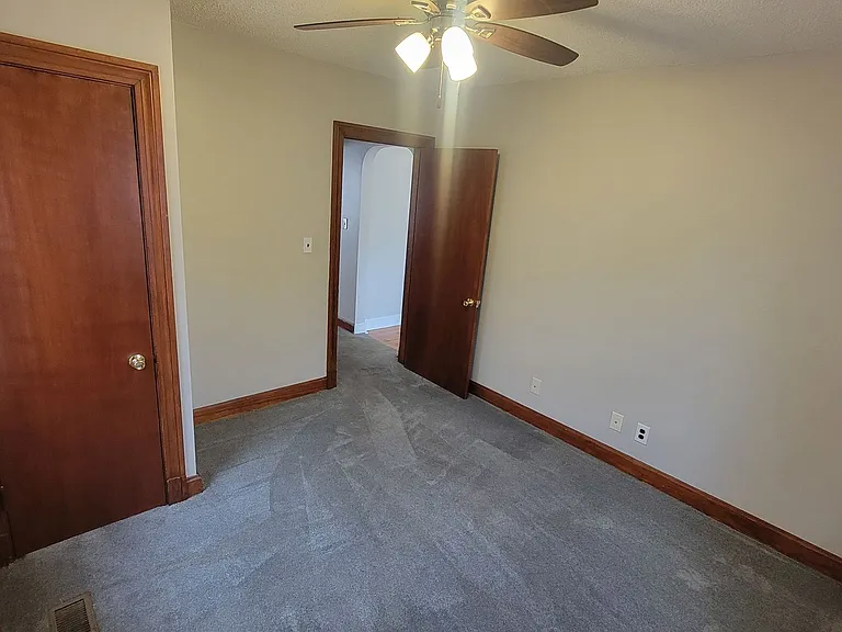 1554 Clara Ave — Photo 7