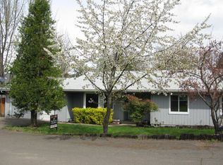 2948 E McAndrews Rd, Medford, OR 97504