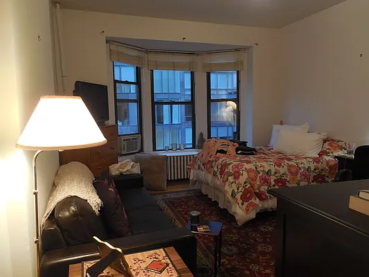 Rented by High Line NYC Realty Group | media 2