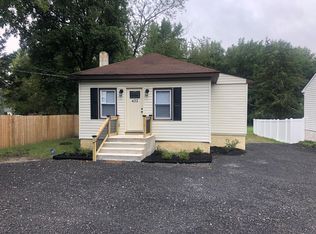 422 Elbo Ln, Mount Laurel, NJ 08054