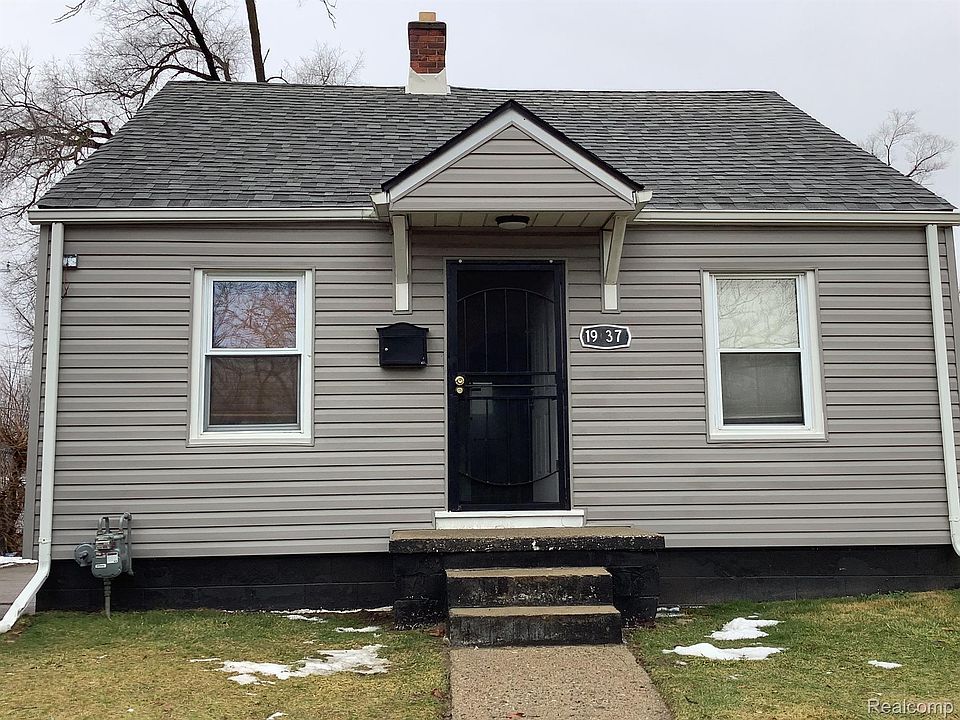 1st image of 19137 Ashton Ave