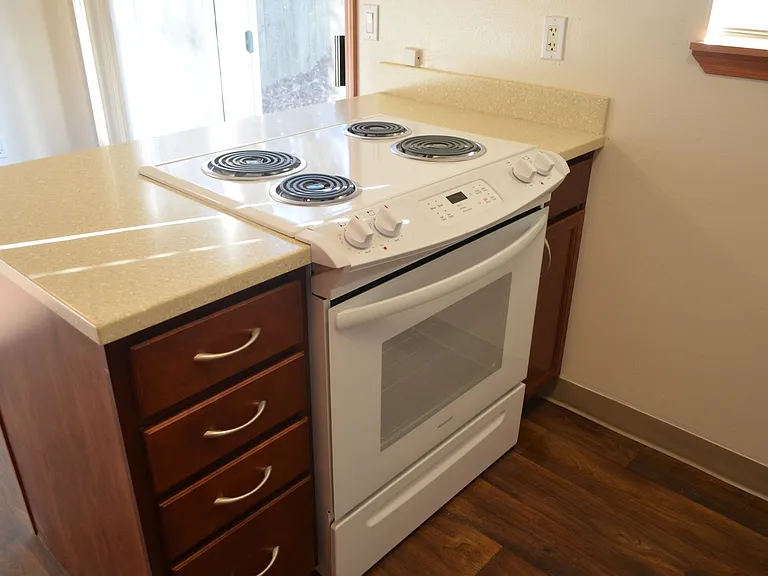 Jefferson Square Apartments — Photo 3