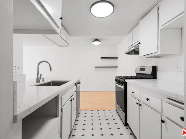 421 S La Fayette Park Pl APT 711, Los Angeles, CA 90057