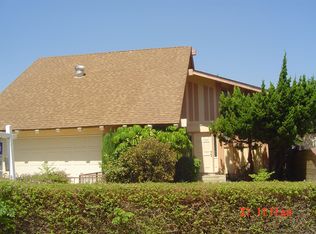 6195 E Camino Manzano, Anaheim, CA 92807