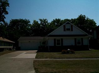 1021 Lober Dr, Perrysburg, OH 43551