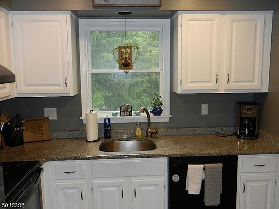 3rd image of 298 Kingbird Ct