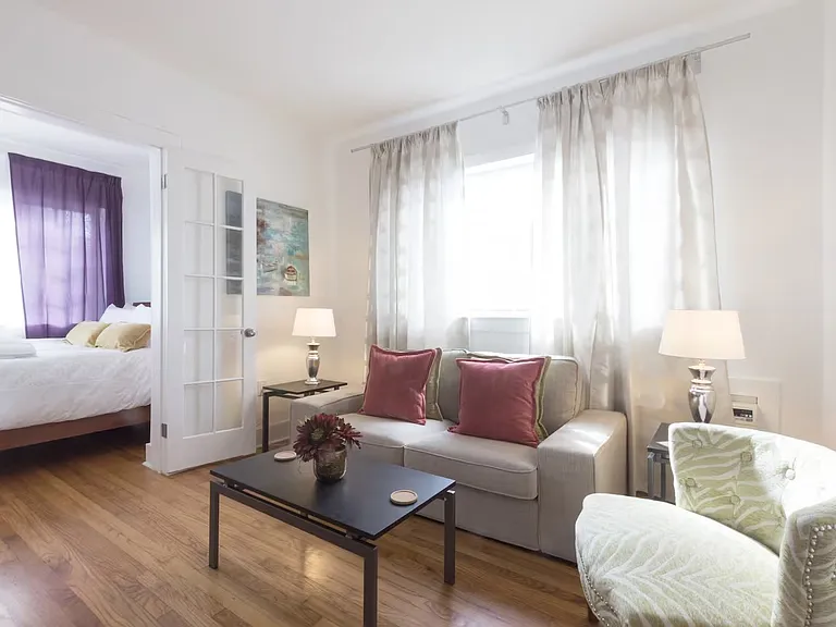 223 Phoenetia Ave #6 — Photo 1