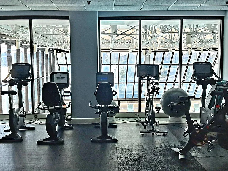 7002 Boulevard East #14B — Photo 16